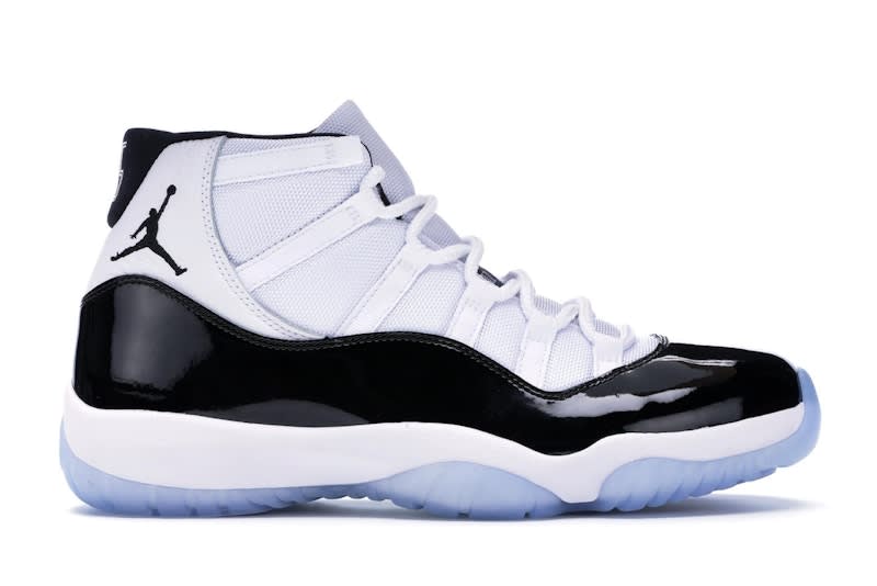 Air-Jordan-11-Retro-Concord-2018-Product_dv3d9q_e684dc0e-74aa-49b1-b62f-0983b3a147e8.jpg