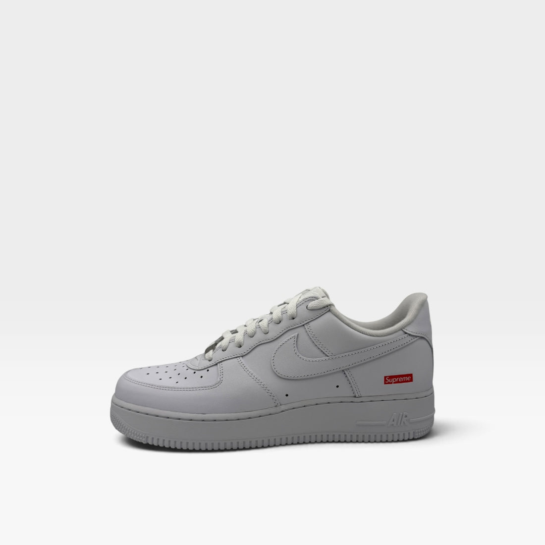 Nike Air Force 1 Low Supreme White