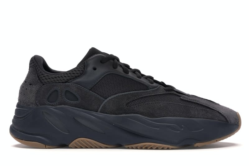 adidas-Yeezy-Boost-700-Utility-Black-Product_iouoin_f5b33afe-ba68-4caf-b89e-7382d64c24ff.jpg